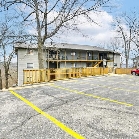 Inviting Branson West Condo With Pool Access Екстер'єр фото