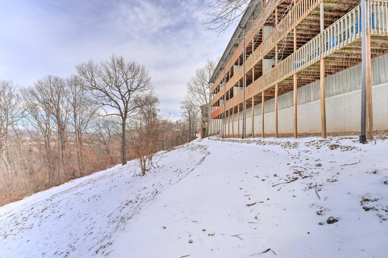Inviting Branson West Condo With Pool Access Екстер'єр фото