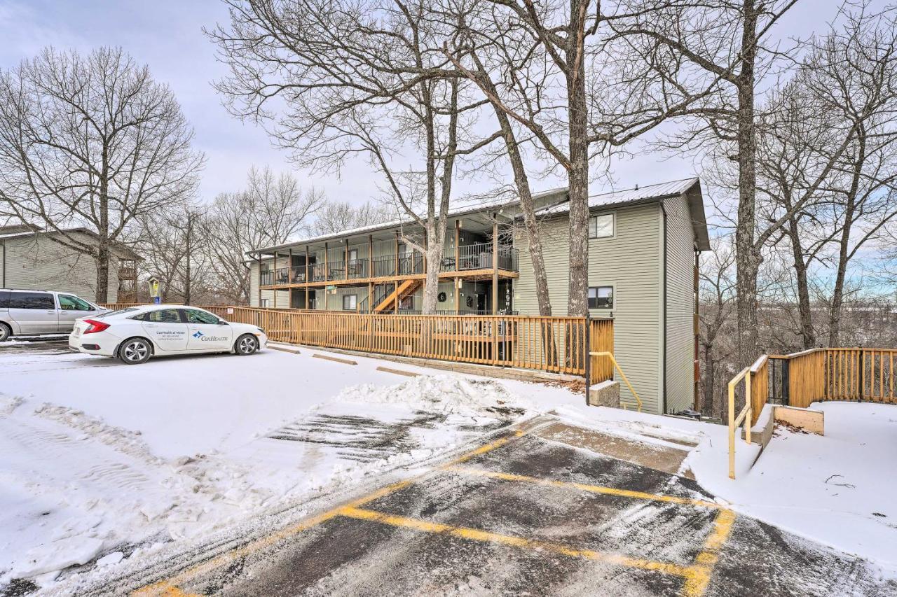 Inviting Branson West Condo With Pool Access Екстер'єр фото