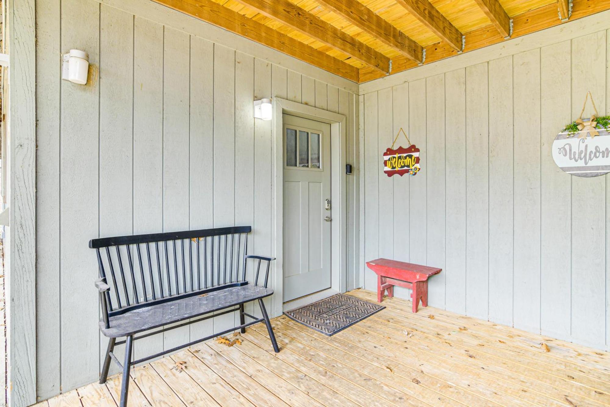 Inviting Branson West Condo With Pool Access Екстер'єр фото