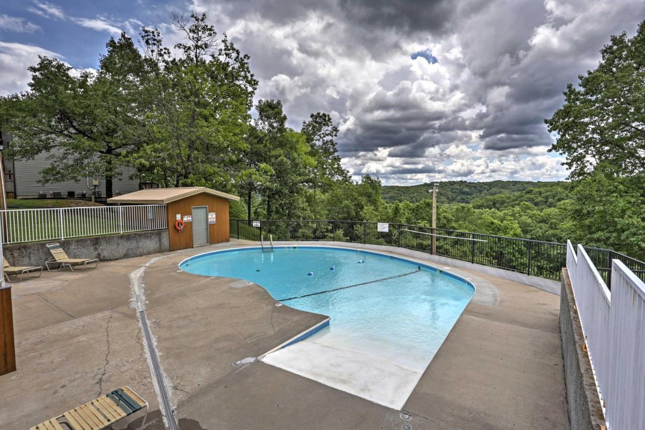 Inviting Branson West Condo With Pool Access Екстер'єр фото