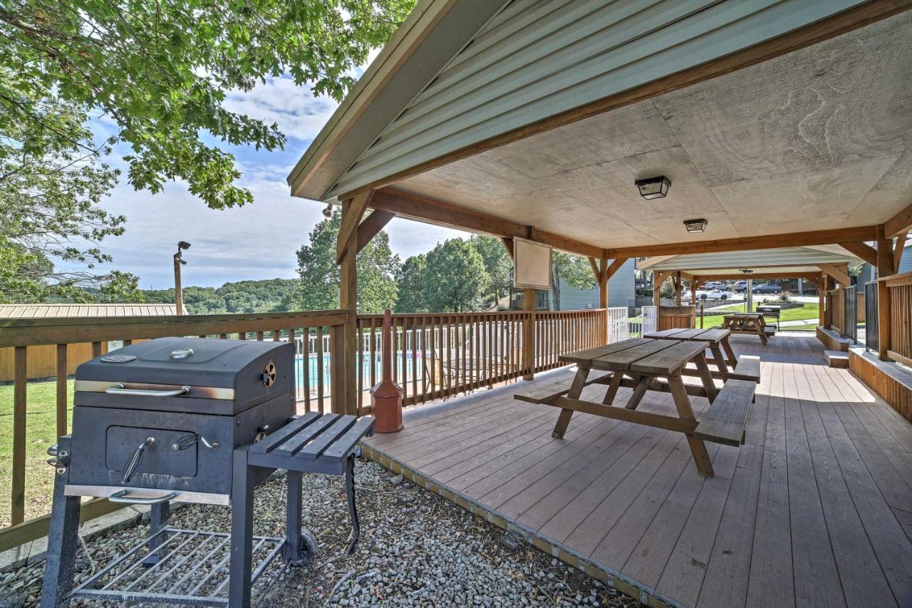 Inviting Branson West Condo With Pool Access Екстер'єр фото